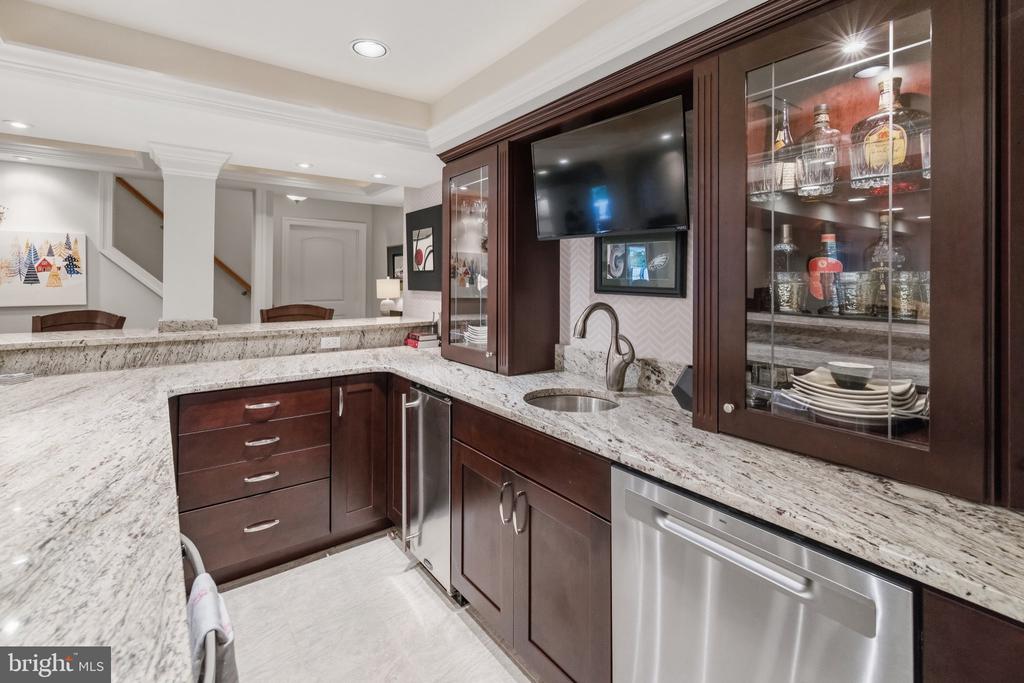103 CANTERBURY LANE