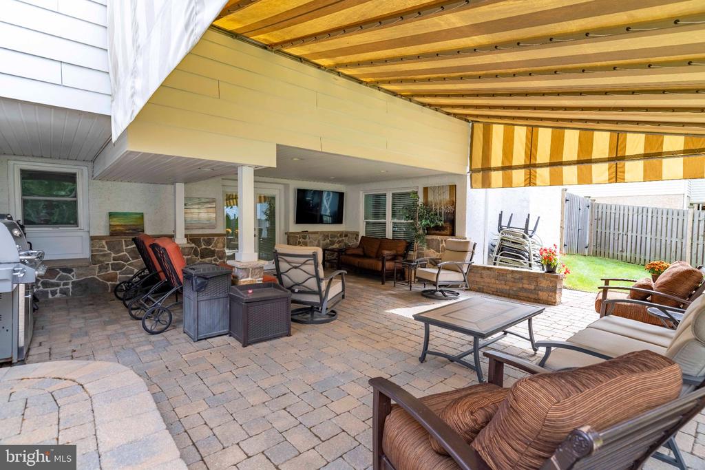 103 CANTERBURY LANE