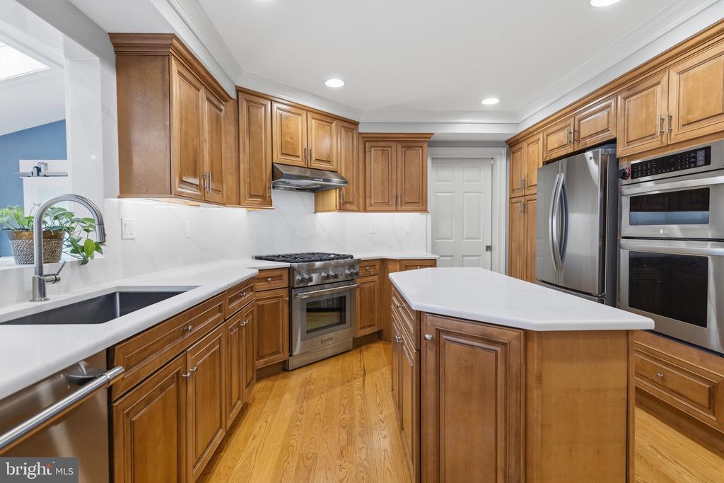103 CANTERBURY LANE