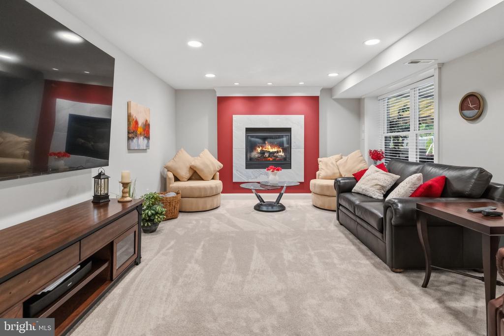 103 CANTERBURY LANE