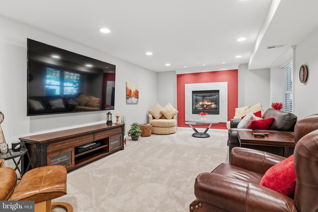 103 CANTERBURY LANE