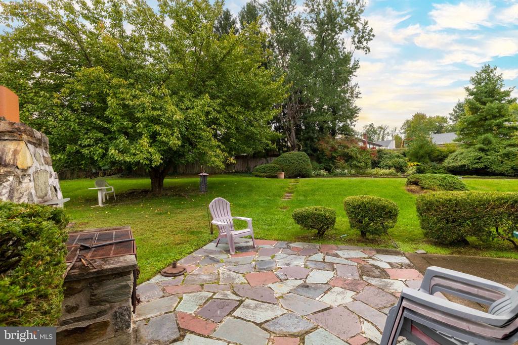 2004 LODGES LANE Unit:           