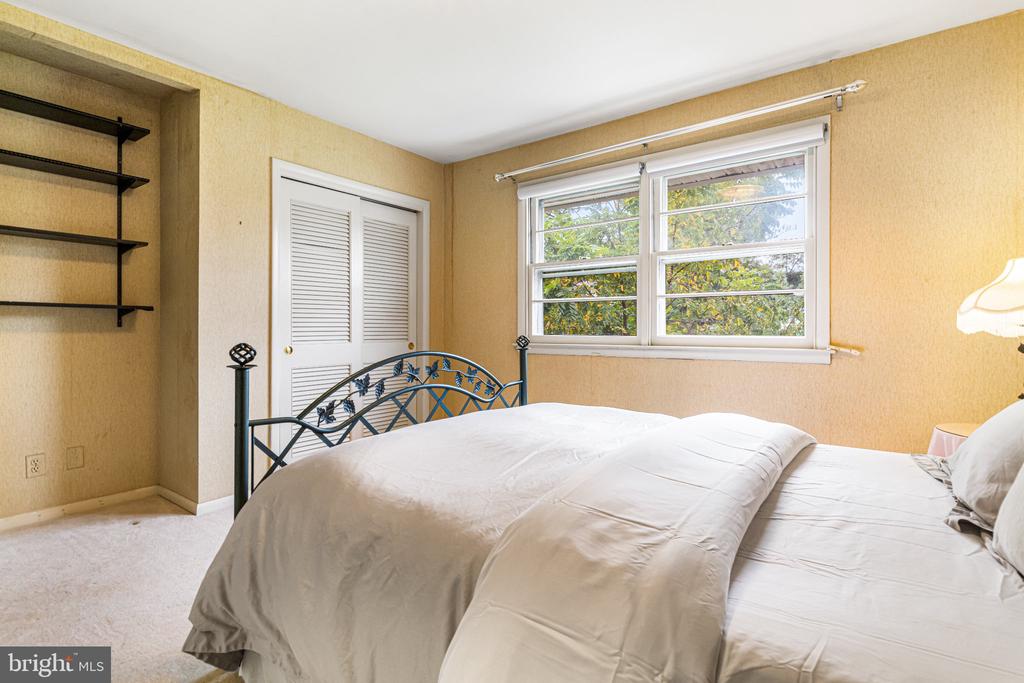 2004 LODGES LANE Unit:           