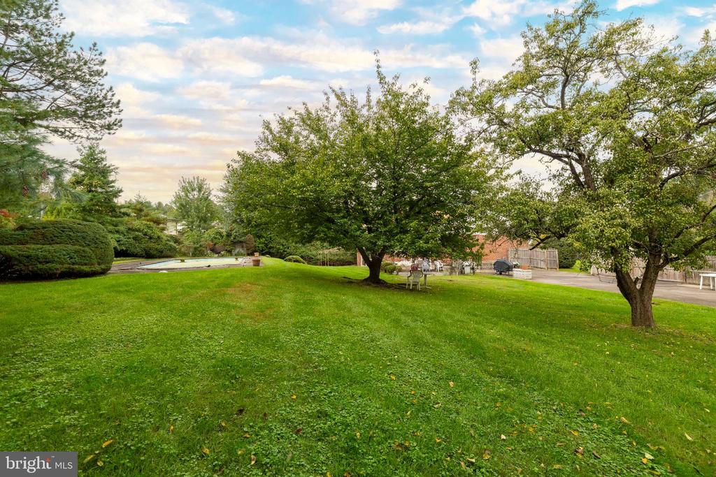 2004 LODGES LANE Unit:           