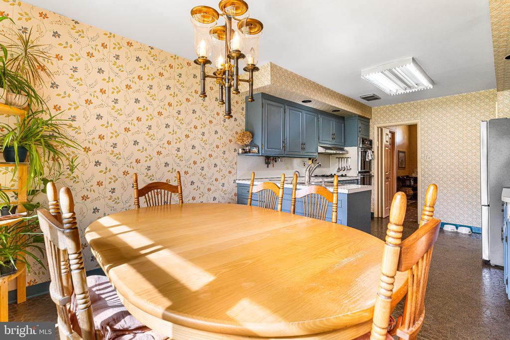 2004 LODGES LANE Unit:           