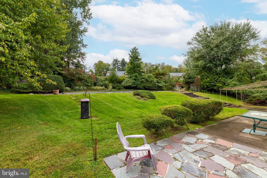 2004 LODGES LANE Unit:           