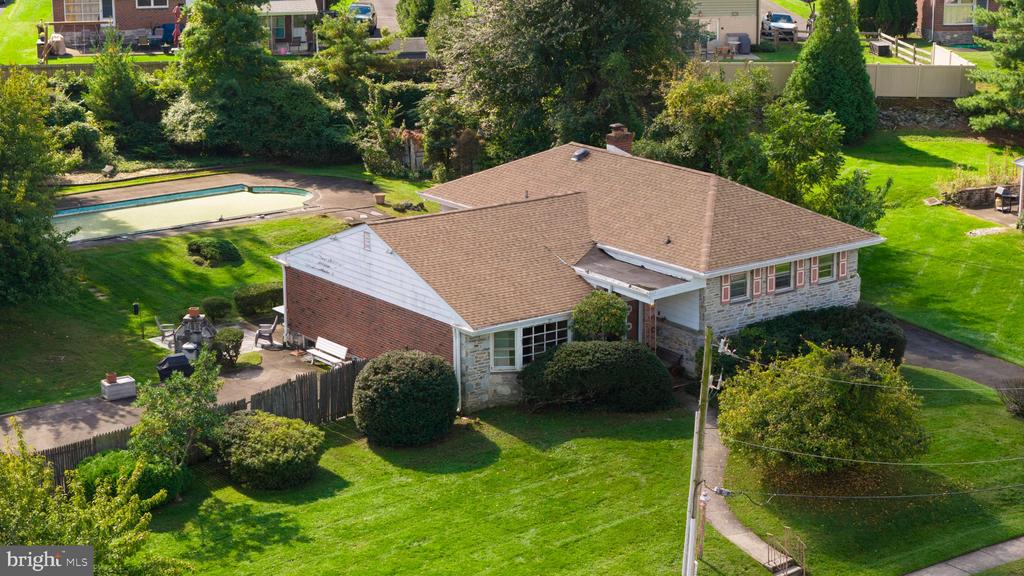 2004 LODGES LANE Unit:           