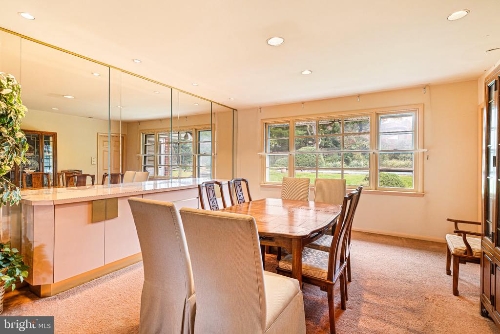 2004 LODGES LANE Unit:           