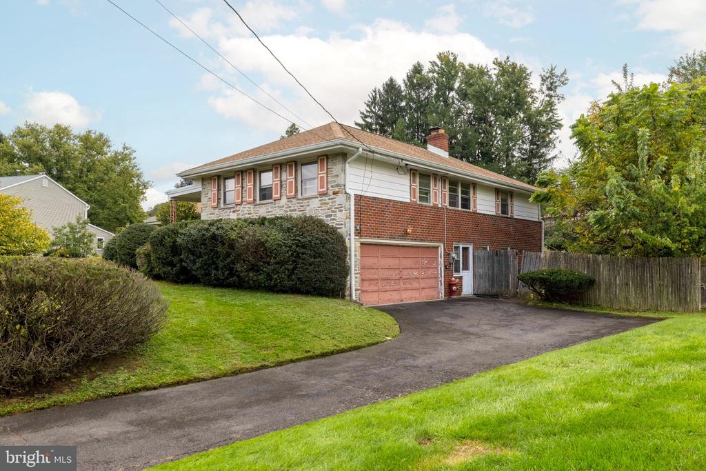 2004 LODGES LANE Unit:           