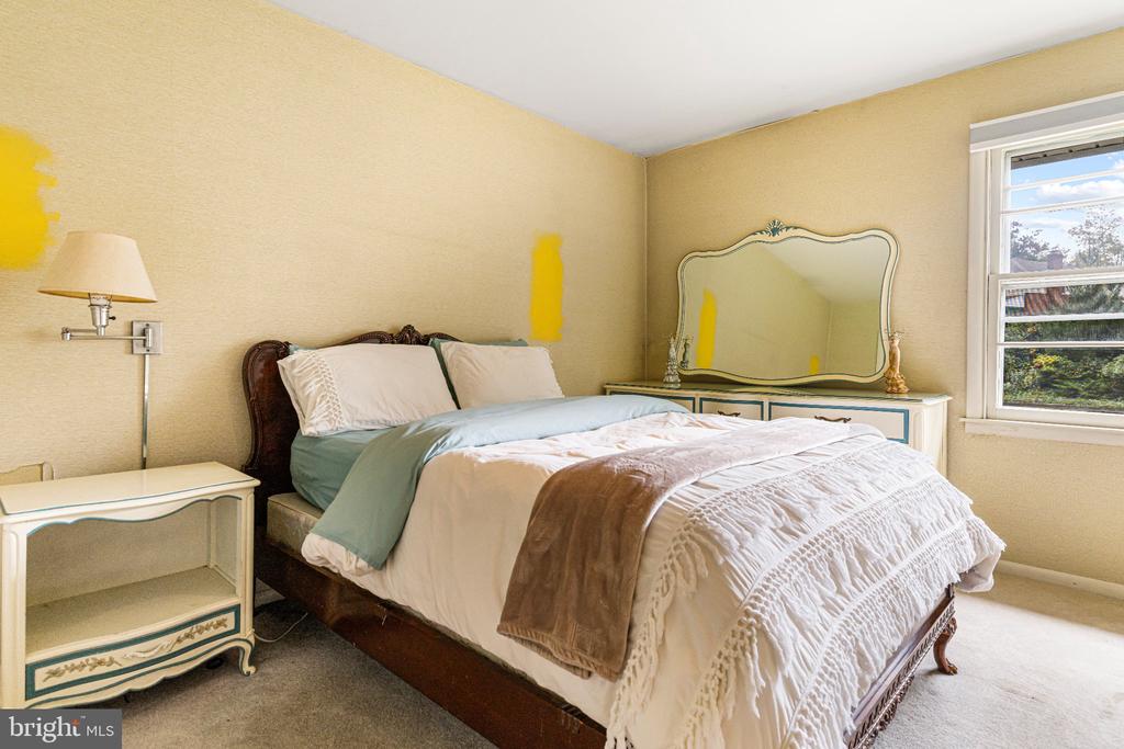 2004 LODGES LANE Unit:           