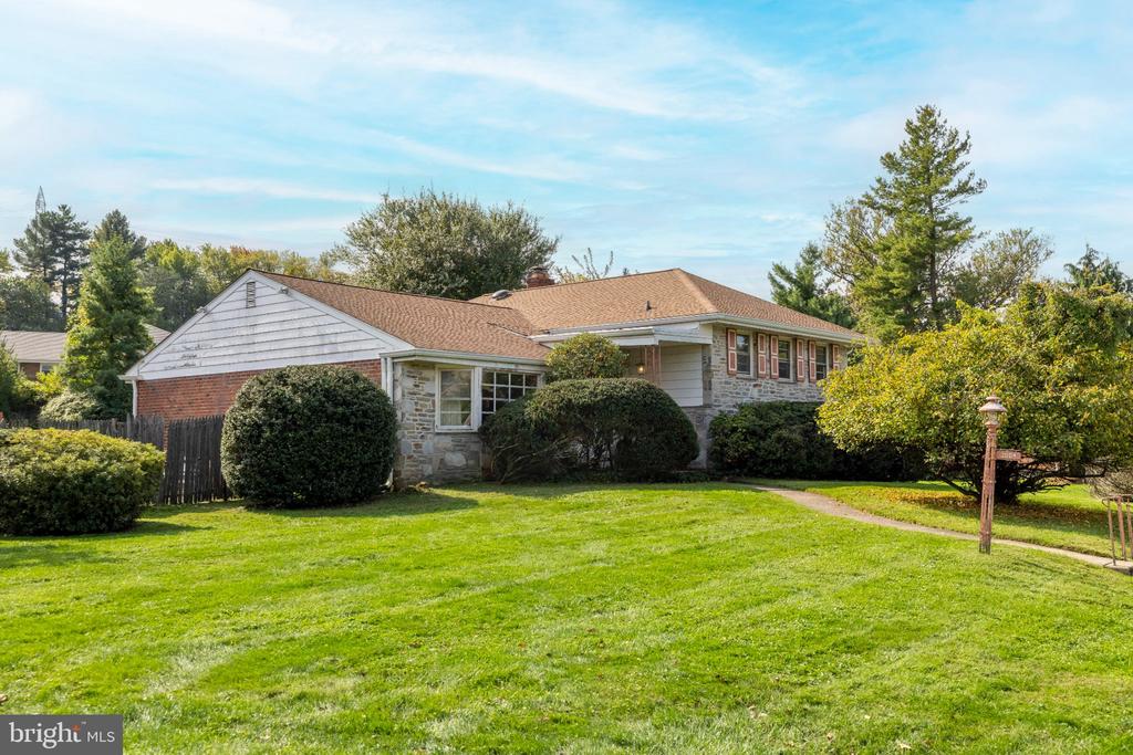 2004 LODGES LANE Unit:           