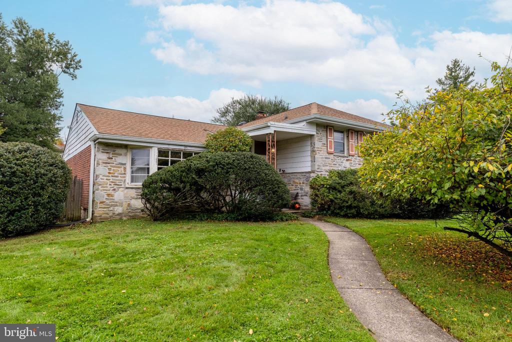 2004 LODGES LANE Unit:           