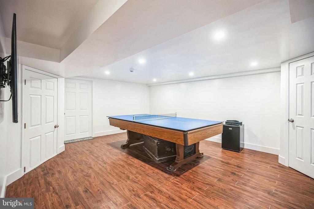 7923 RIDGE AVENUE 31 10