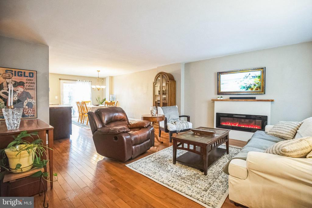 7923 RIDGE AVENUE 31 10