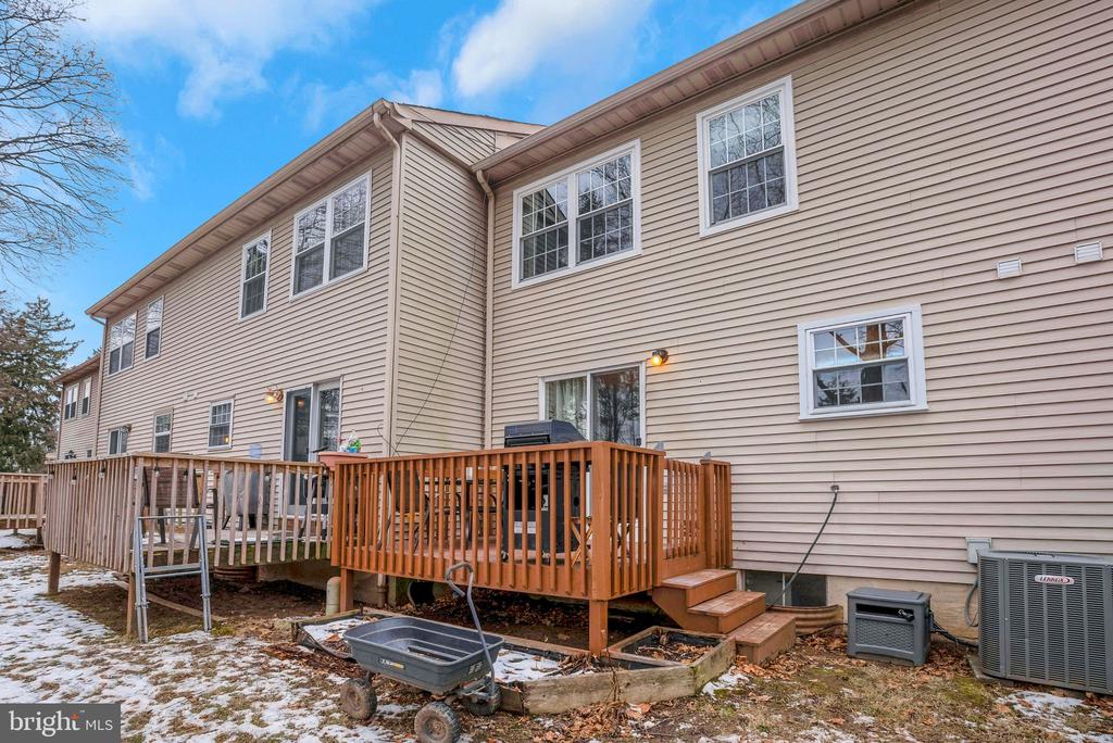 7923 RIDGE AVENUE 31 10