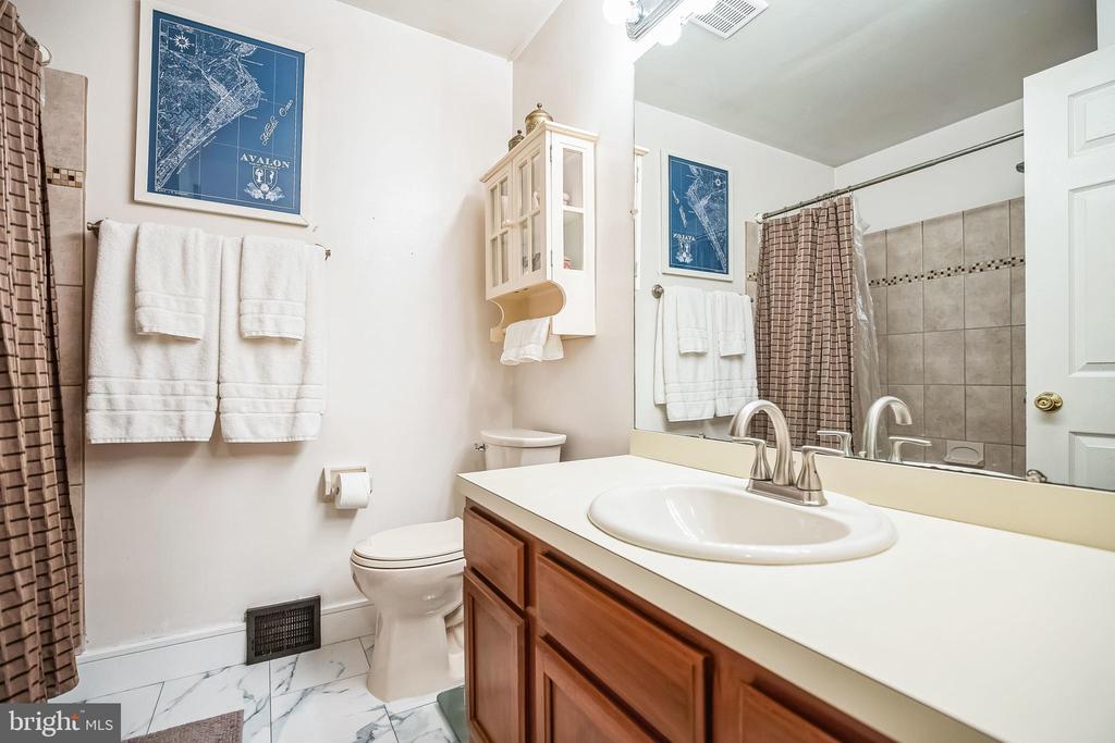 7923 RIDGE AVENUE 31 10