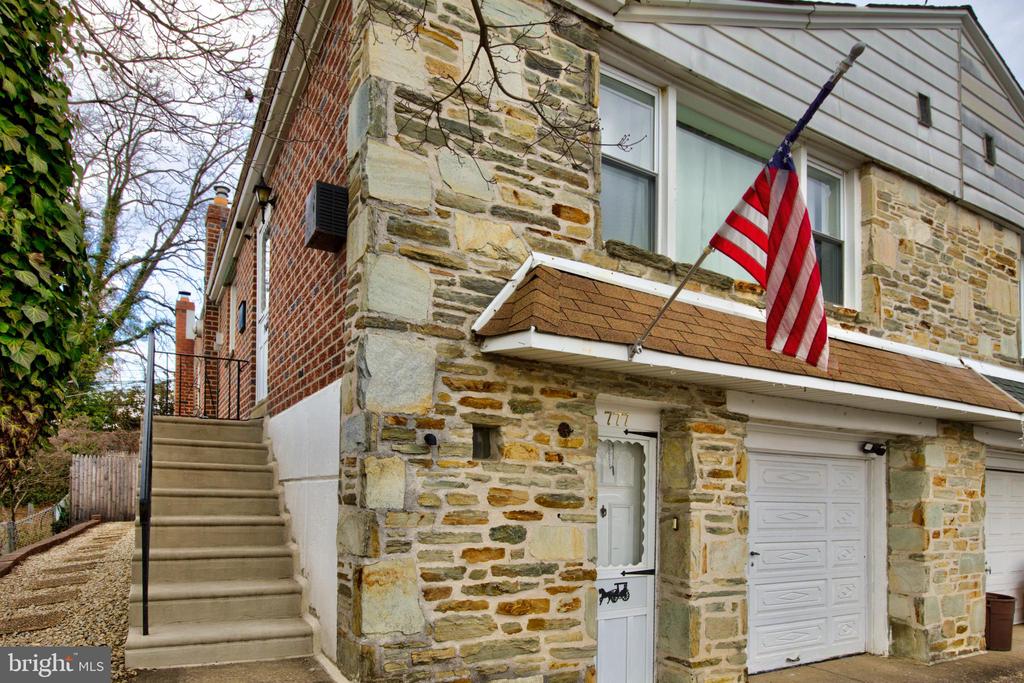 777 CINNAMINSON STREET