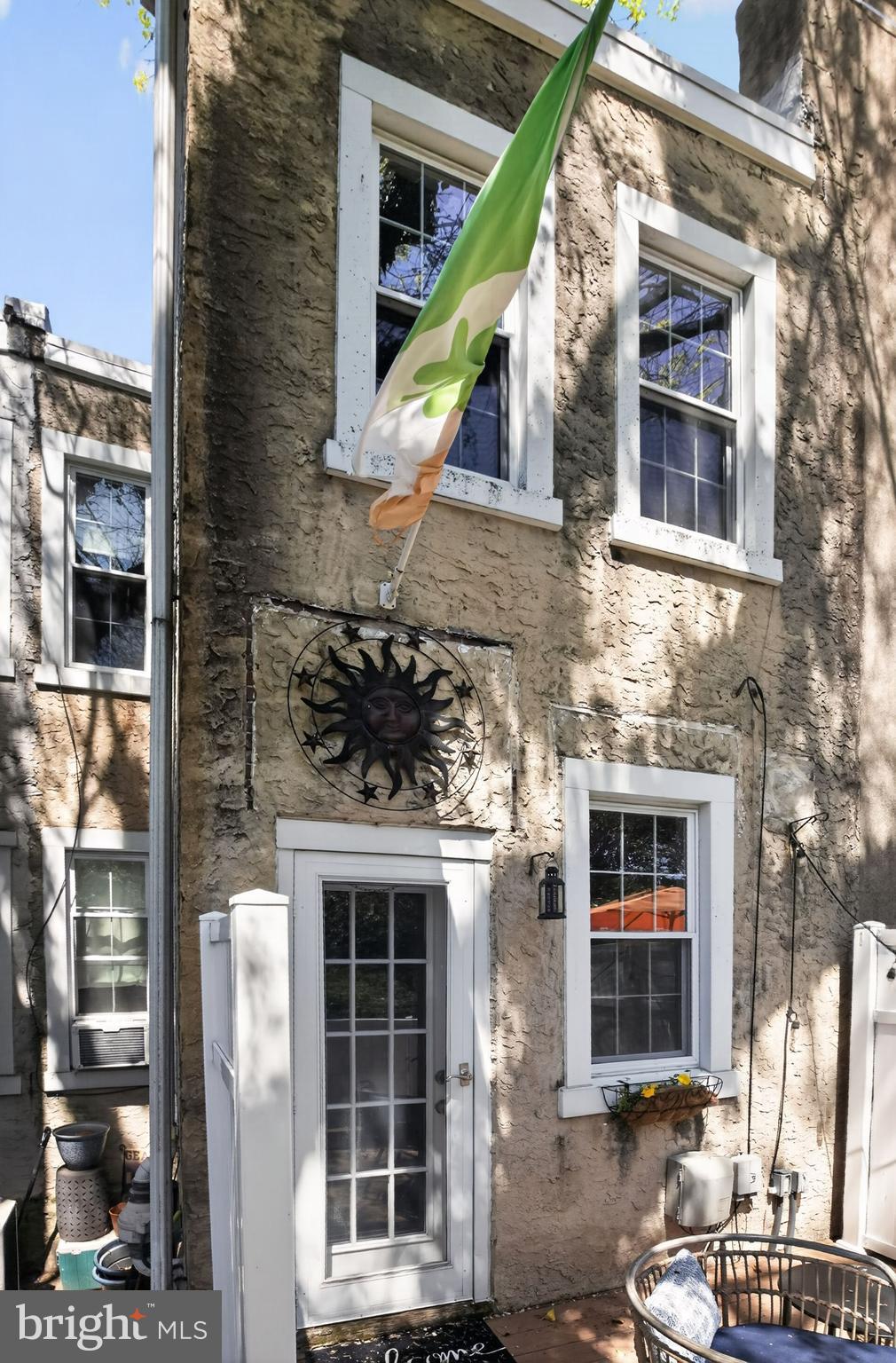 132 E HARTWELL LANE