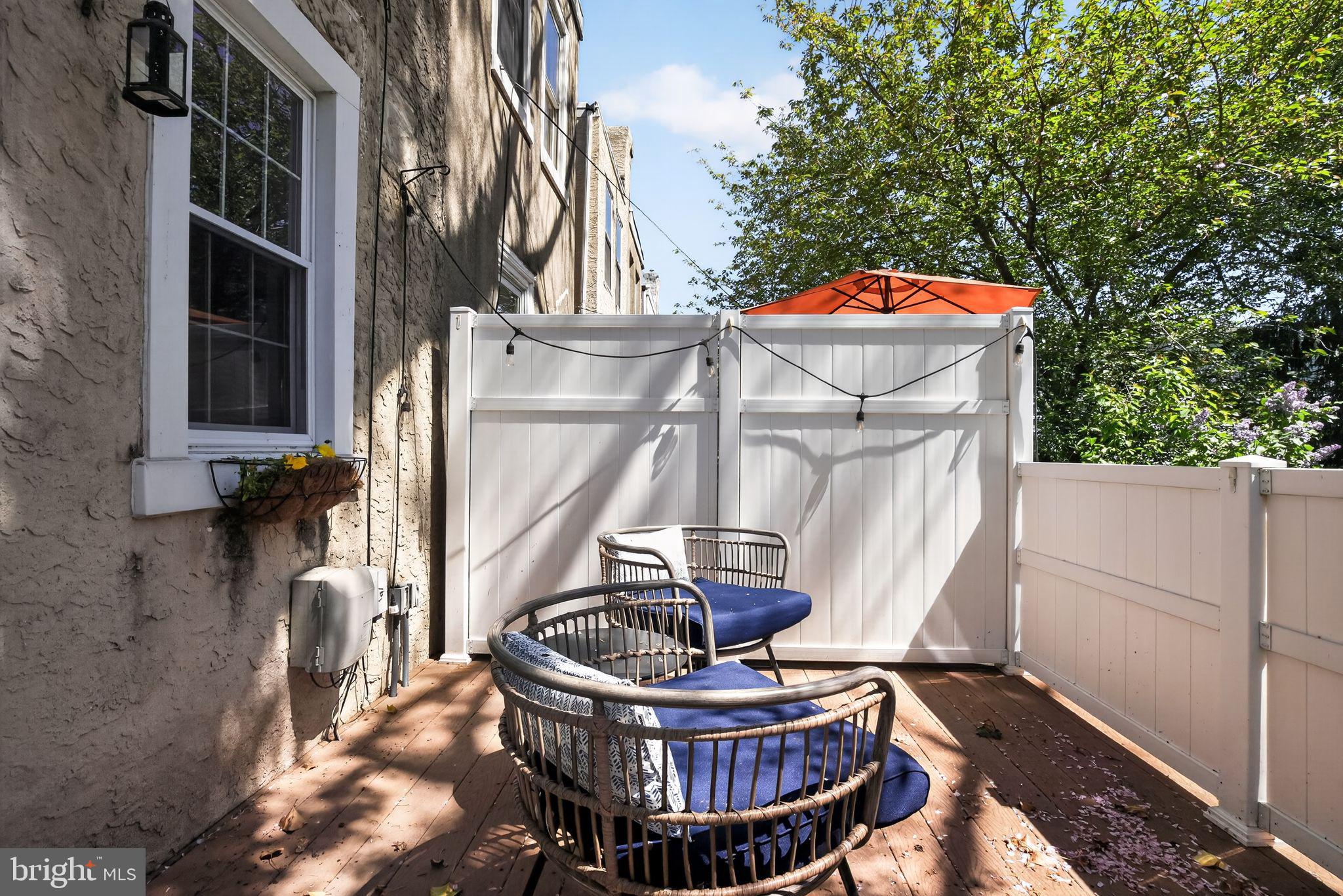 132 E HARTWELL LANE