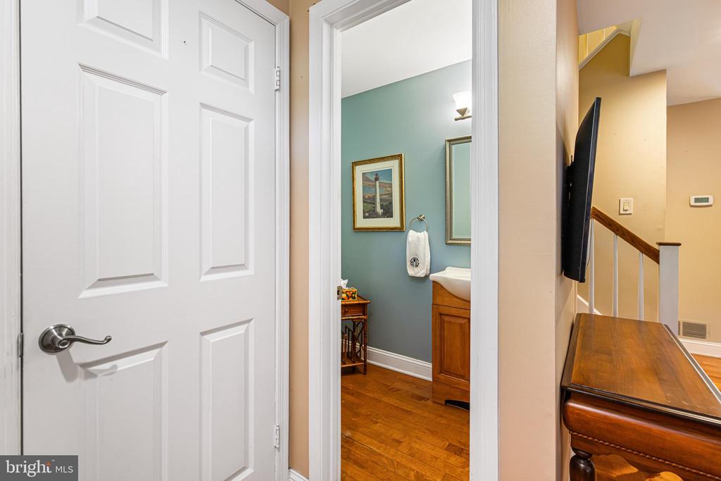 8708 PROSPECT AVENUE Unit: C9