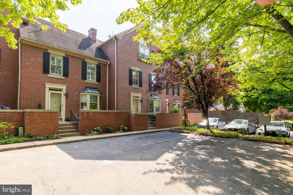 8708 PROSPECT AVENUE Unit: C9