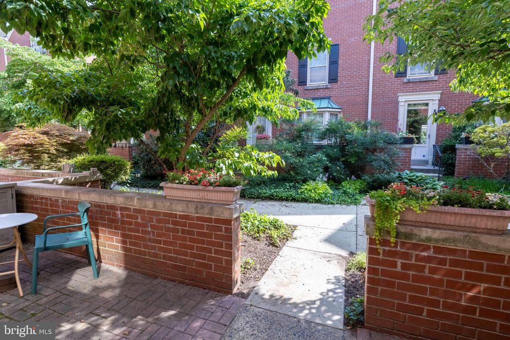 8708 PROSPECT AVENUE Unit: C9
