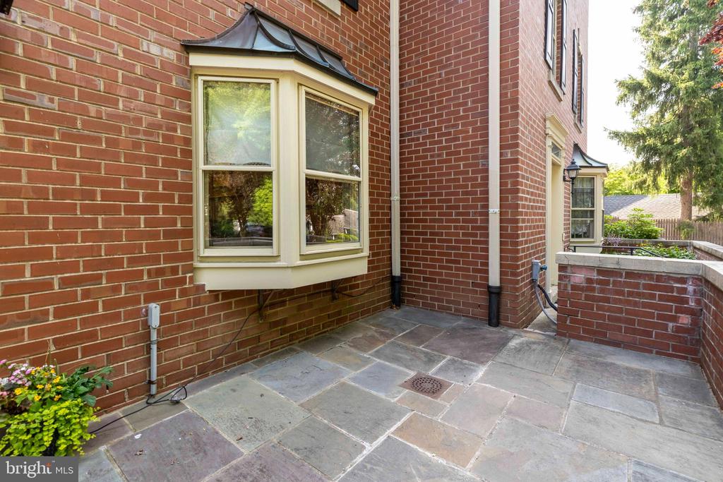8708 PROSPECT AVENUE Unit: C9