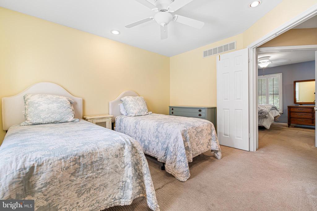8708 PROSPECT AVENUE Unit: C9