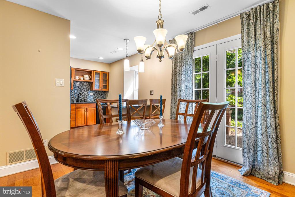 8708 PROSPECT AVENUE Unit: C9