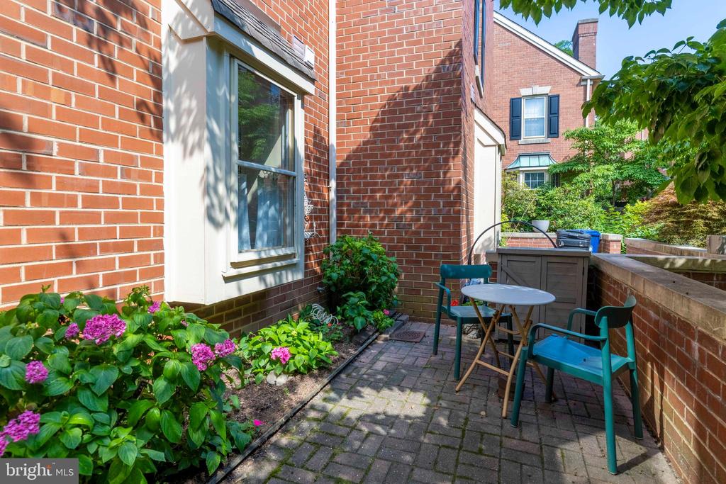 8708 PROSPECT AVENUE Unit: C9