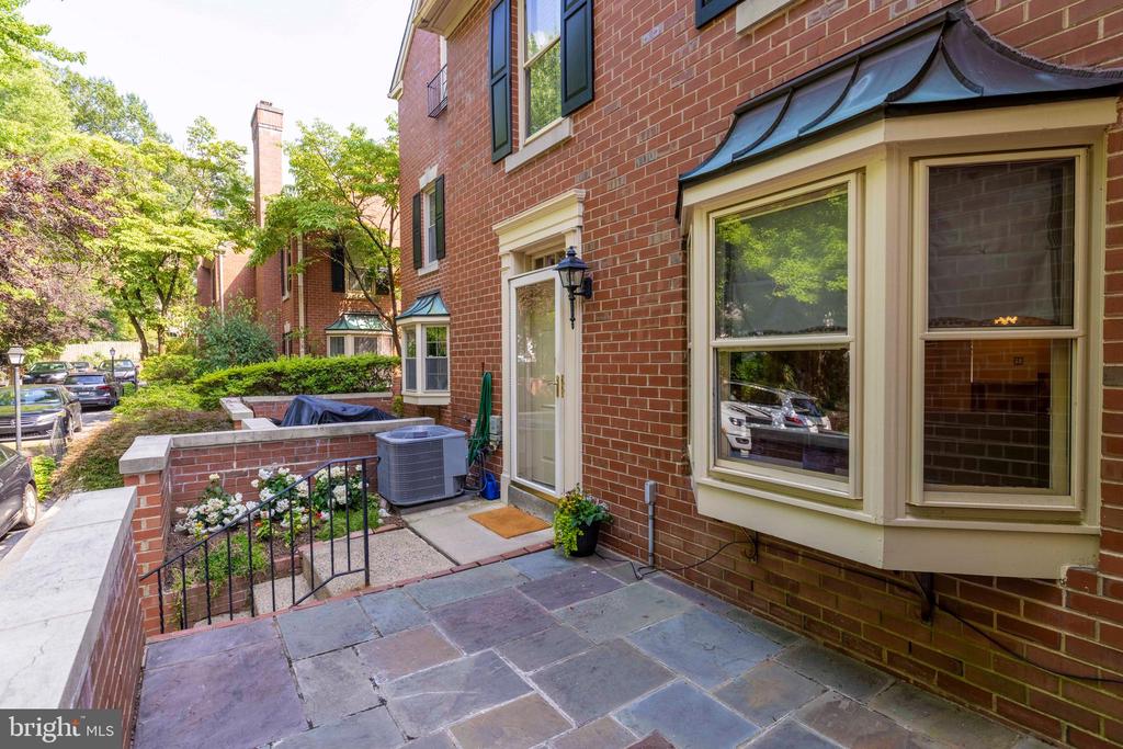 8708 PROSPECT AVENUE Unit: C9