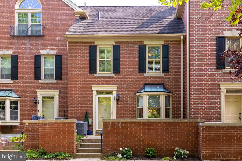 8708 PROSPECT AVENUE Unit: C9