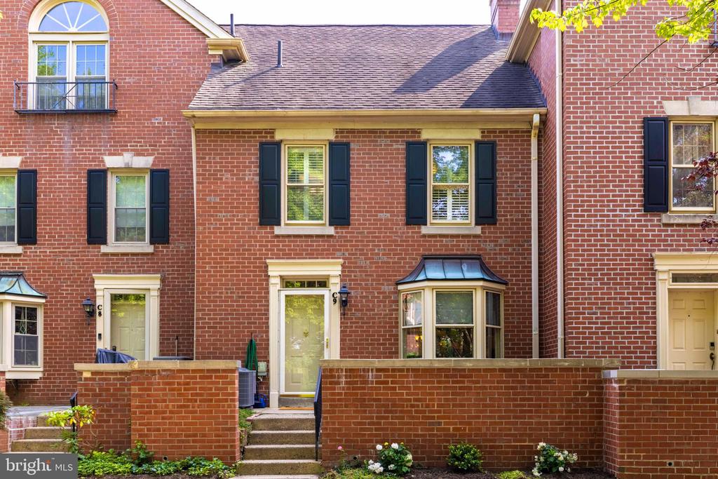 8708 PROSPECT AVENUE Unit: C9