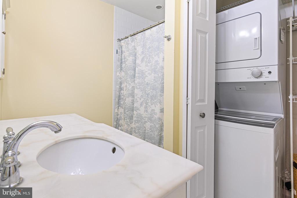 8708 PROSPECT AVENUE Unit: C9