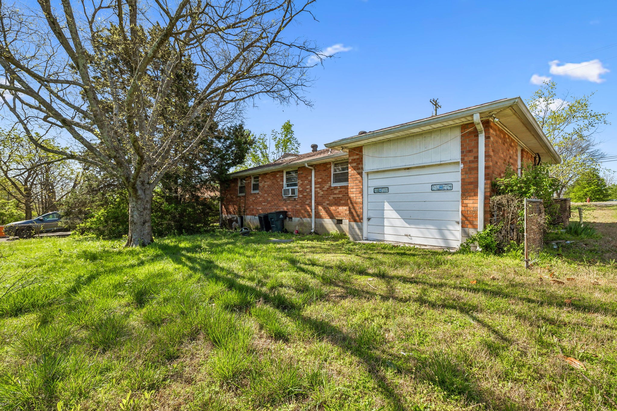 1607 Baptist World Center Dr