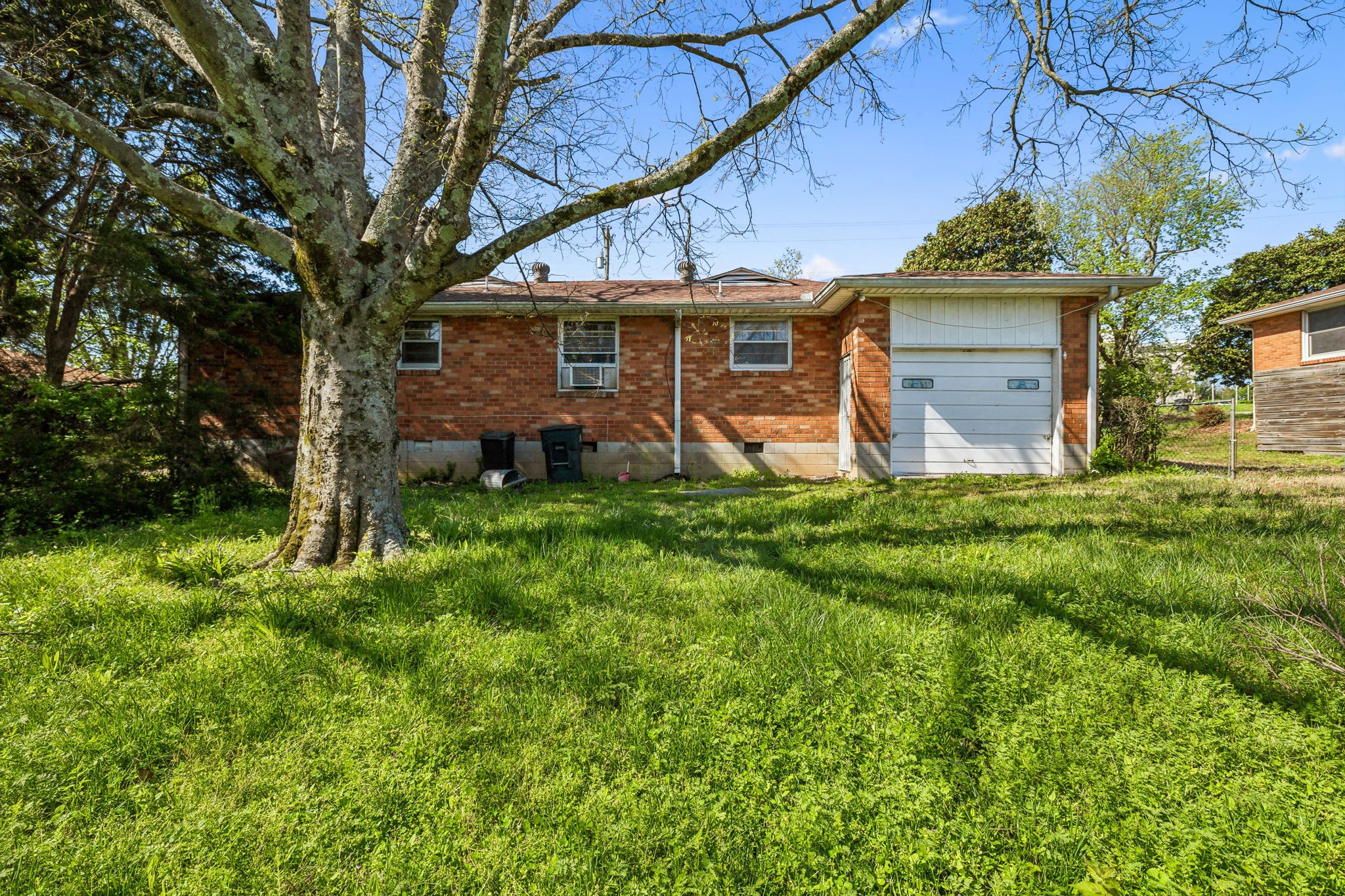 1607 Baptist World Center Dr