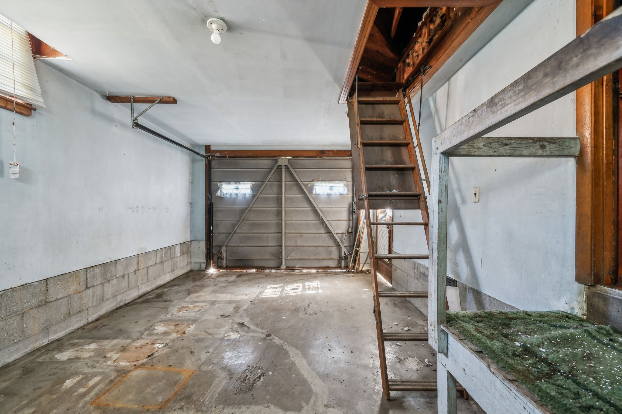 1607 Baptist World Center Dr