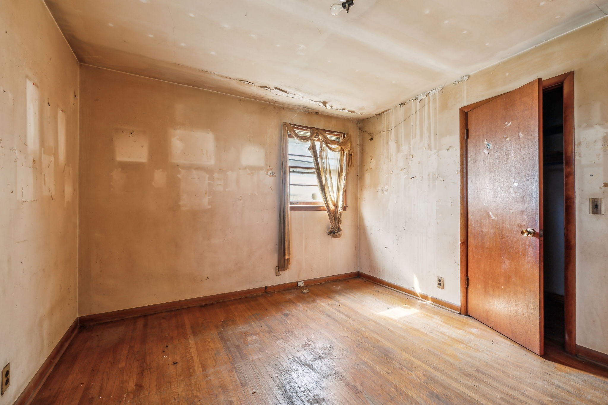 1607 Baptist World Center Dr