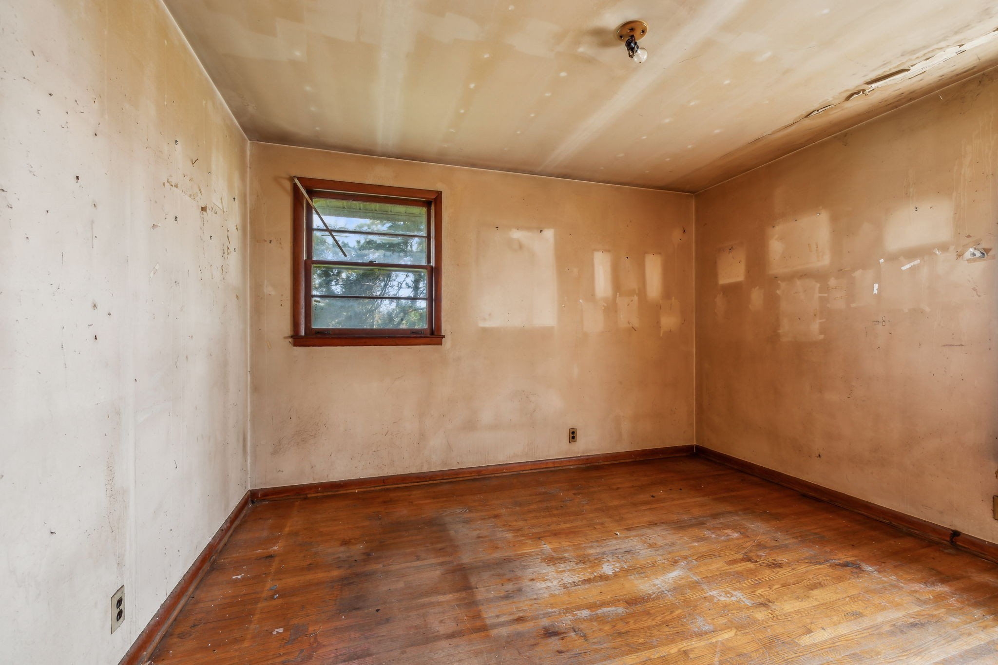 1607 Baptist World Center Dr