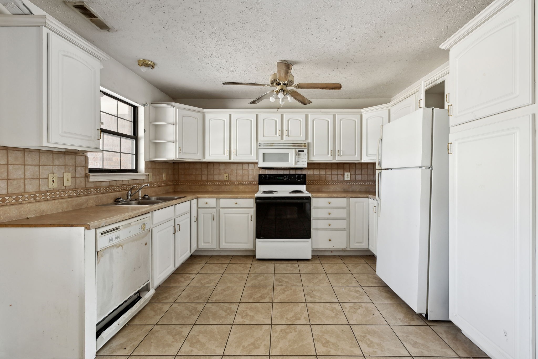 107 Heritage Trace Dr