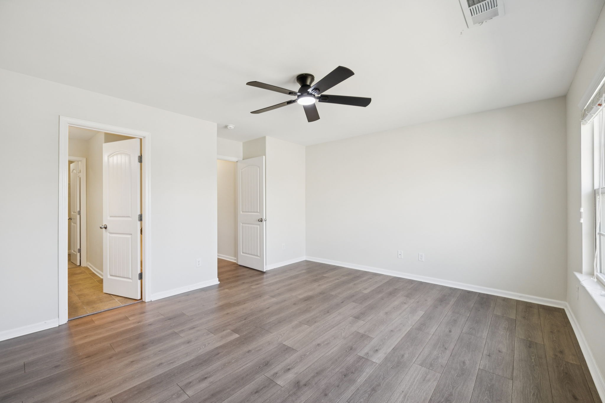 117 Cobblestone Place Dr