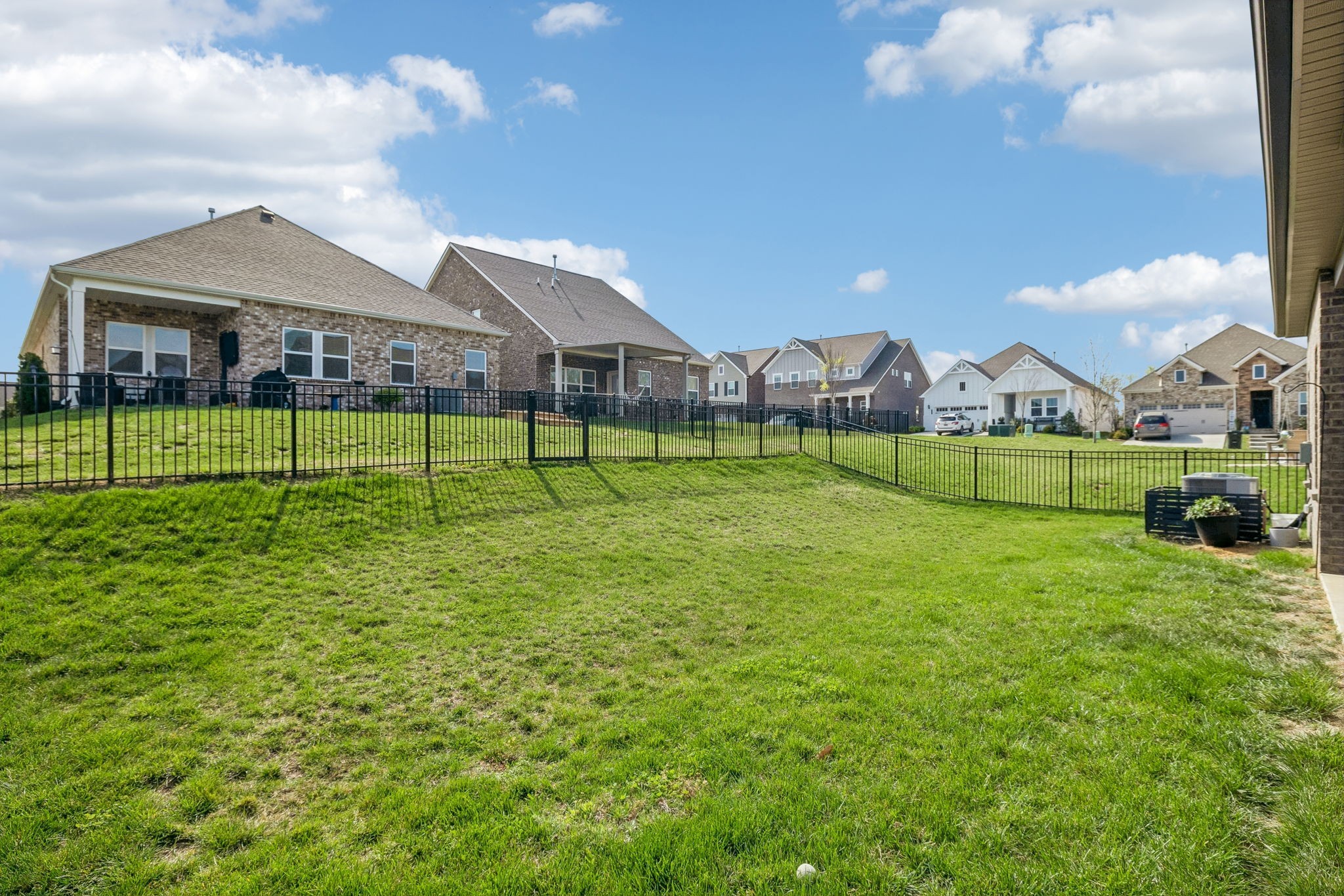 375 Triple Crown Cir
