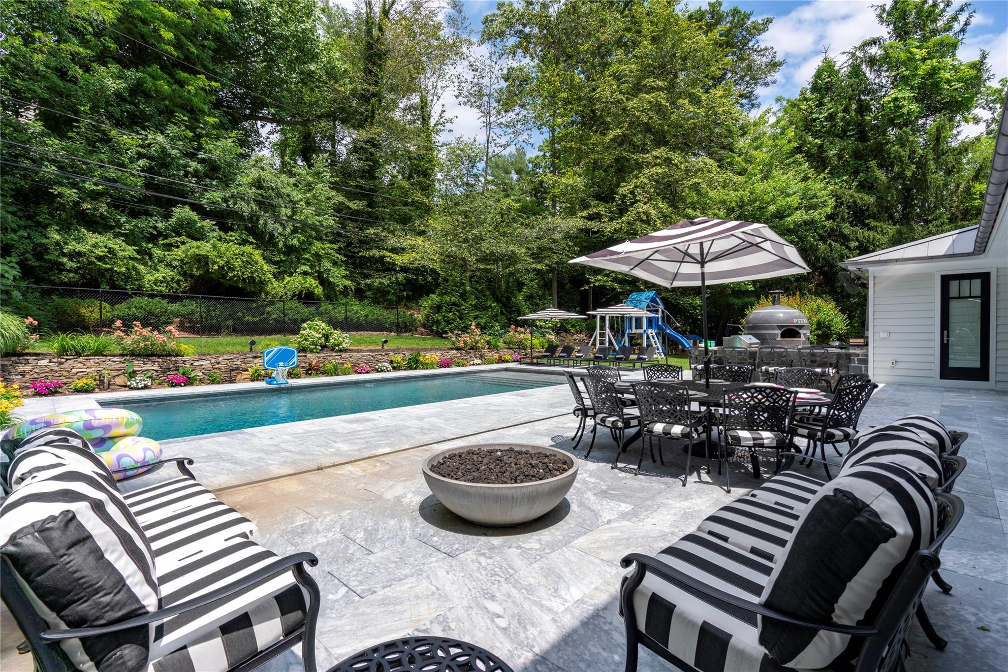 25 Fern Drive
