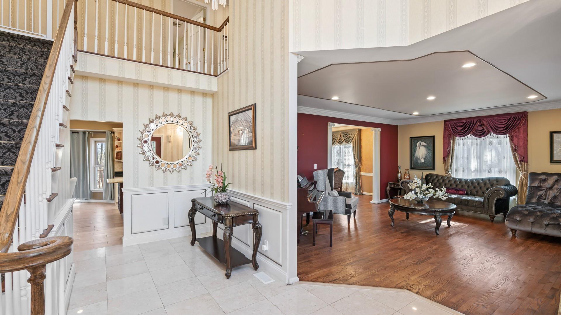 30 Pine Drive N