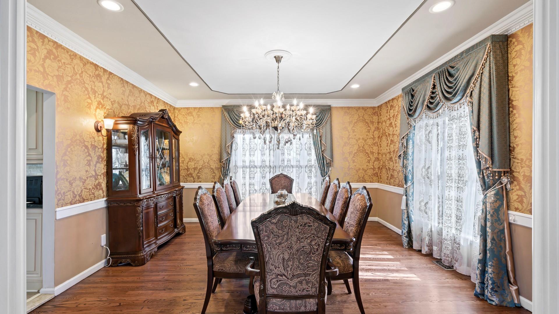 30 Pine Drive N