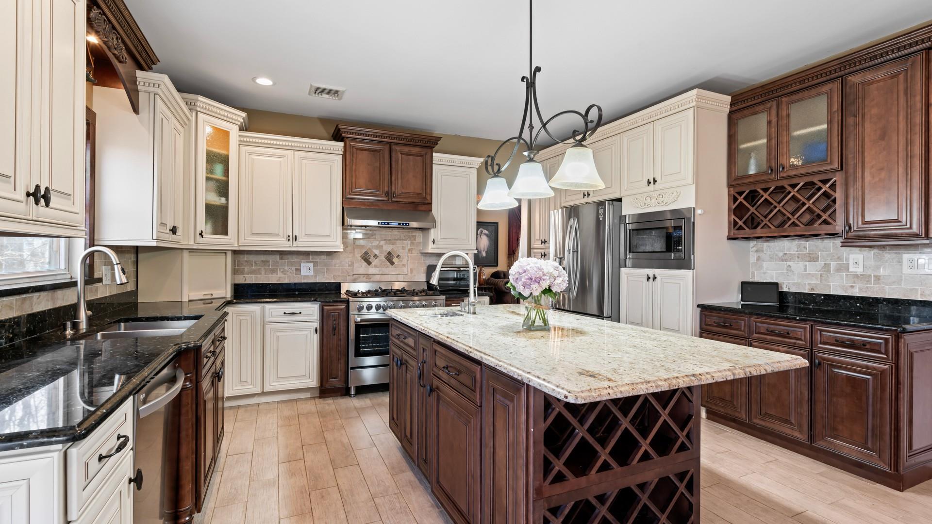 30 Pine Drive N