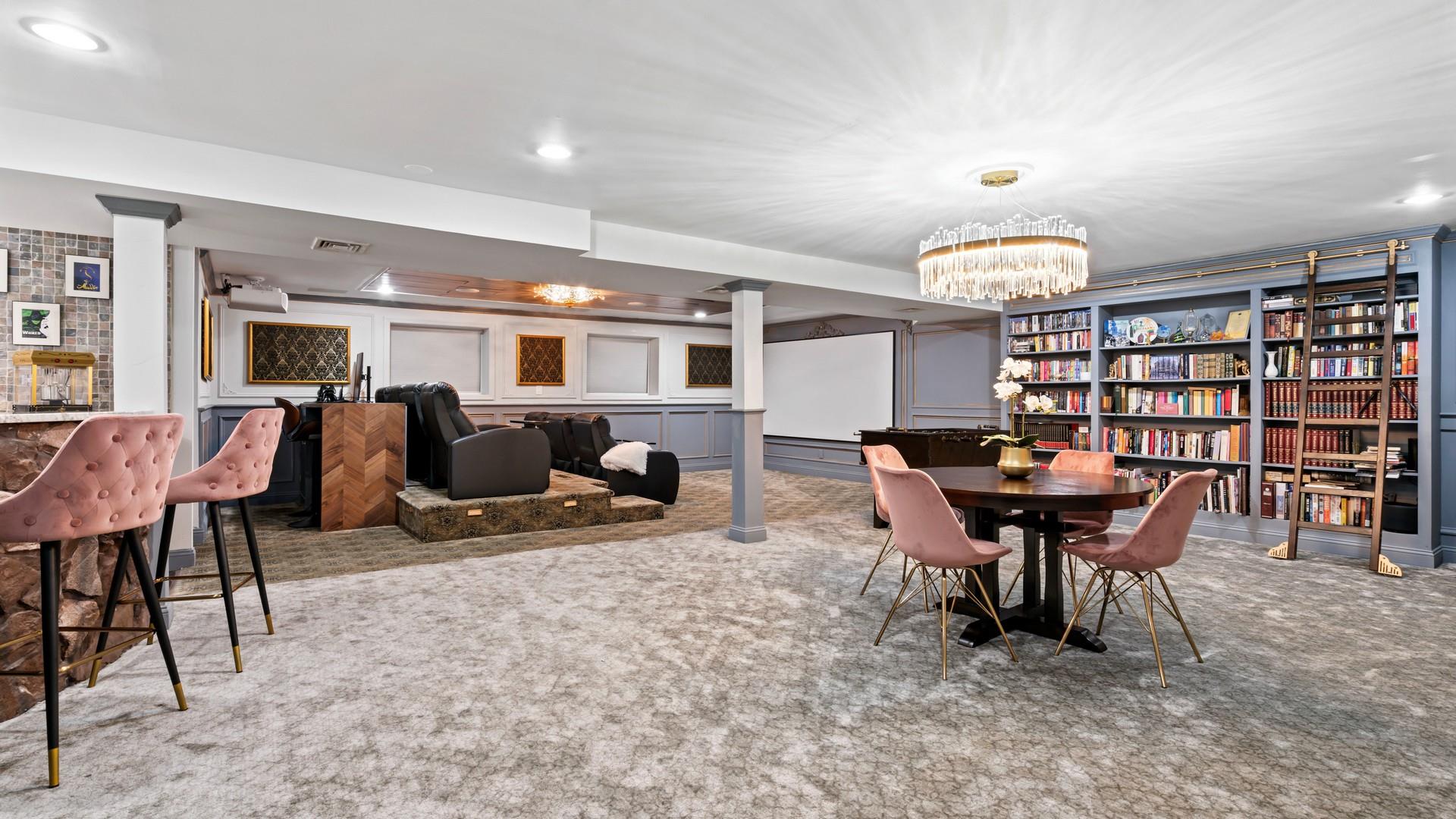 30 Pine Drive N