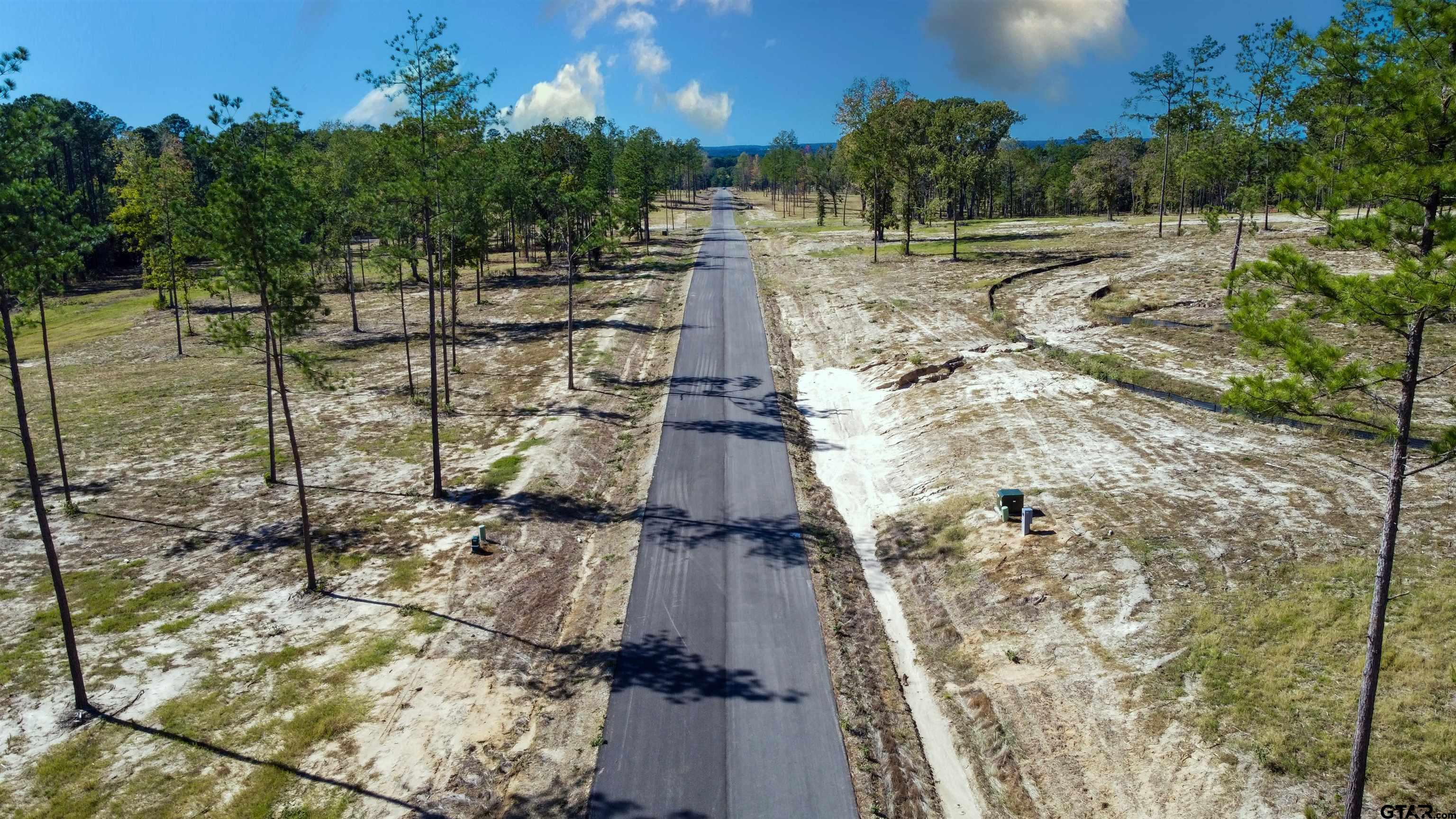 15975 Aniston Ln - (LOT 10)