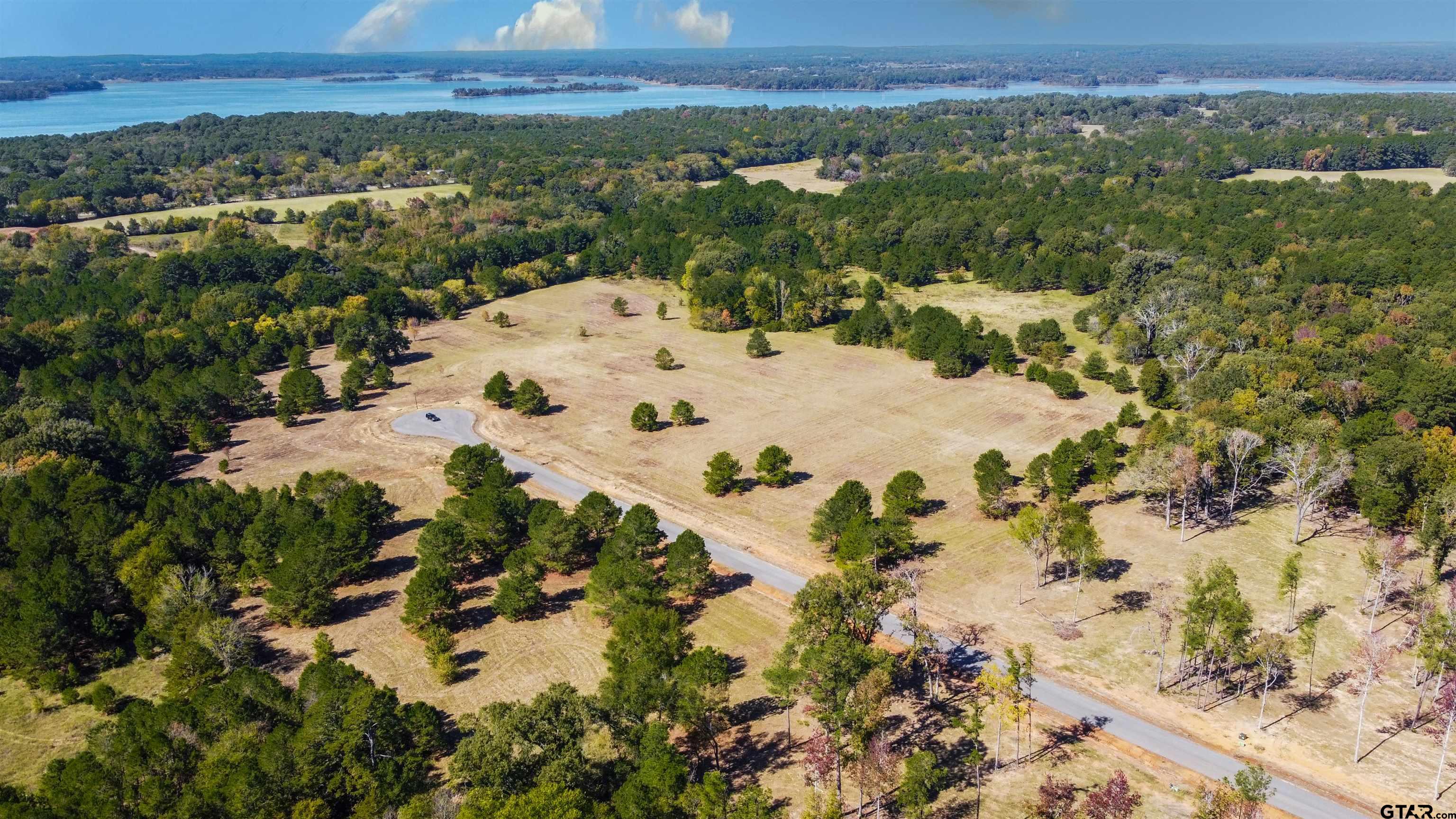 15975 Aniston Ln - (LOT 10)