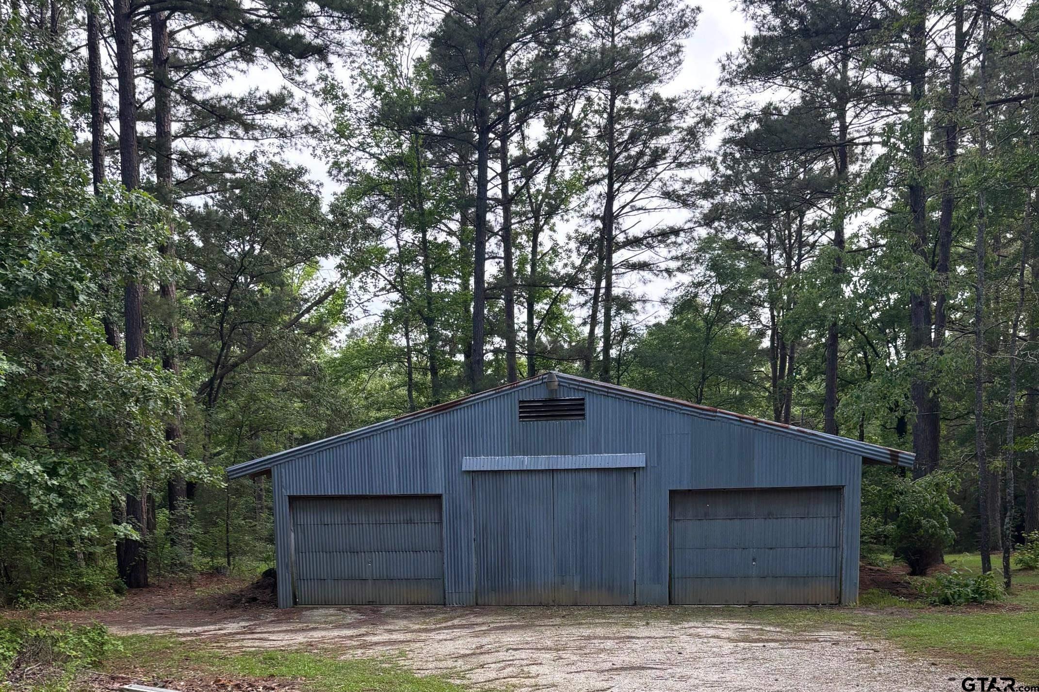6855 County Road 1112D2